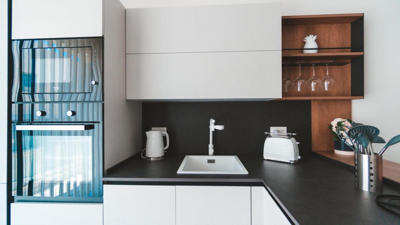 Ideal Location, Stylish 1Br Apartment With Free Parking Sliema Bagian luar foto