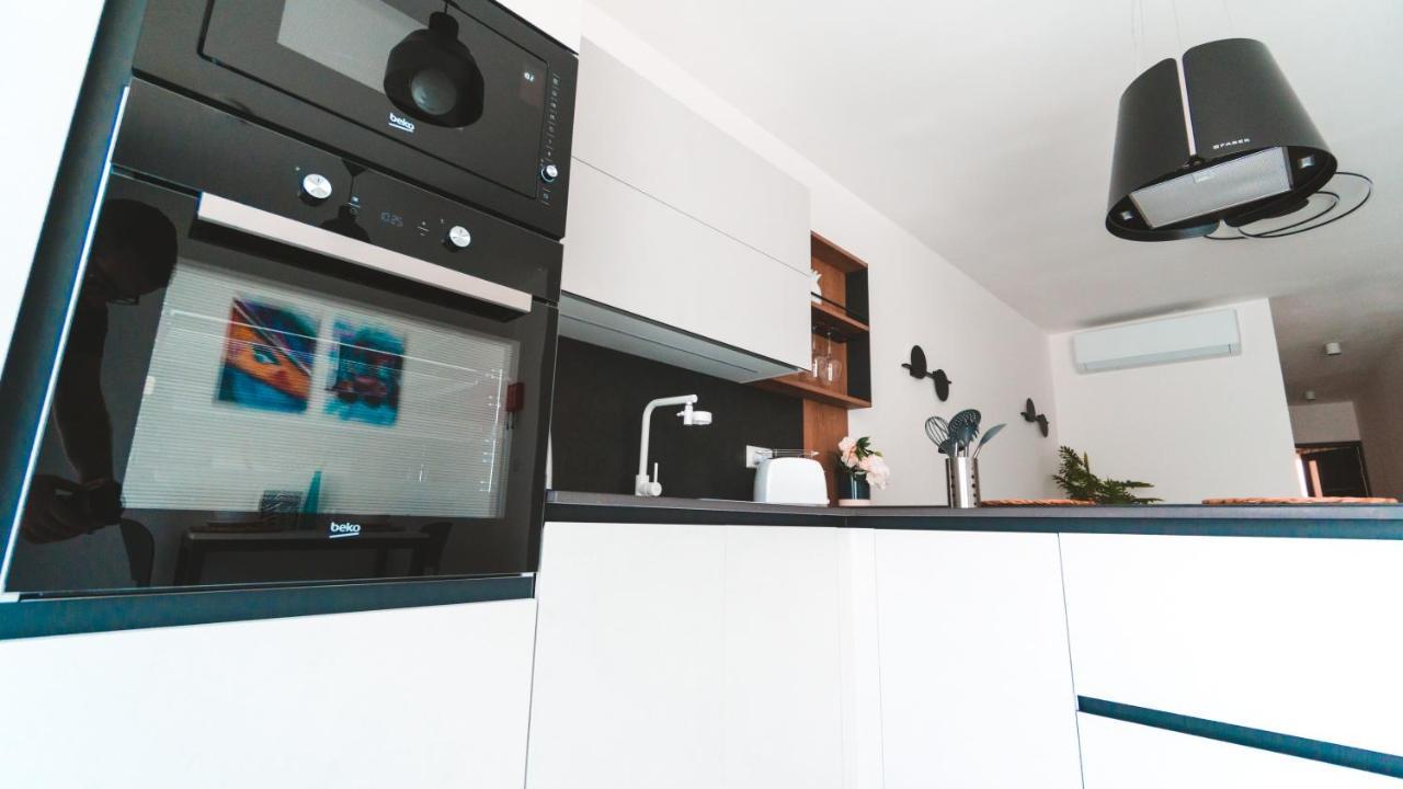 Ideal Location, Stylish 1Br Apartment With Free Parking Sliema Bagian luar foto