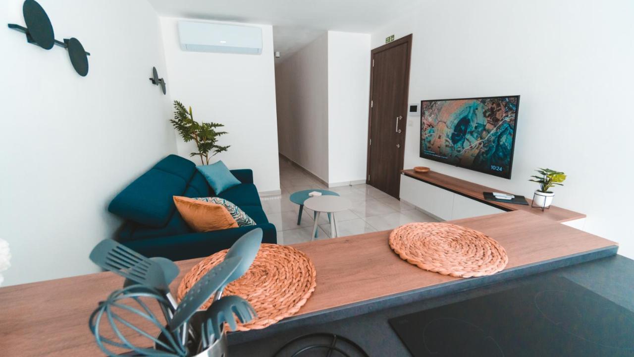 Ideal Location, Stylish 1Br Apartment With Free Parking Sliema Bagian luar foto